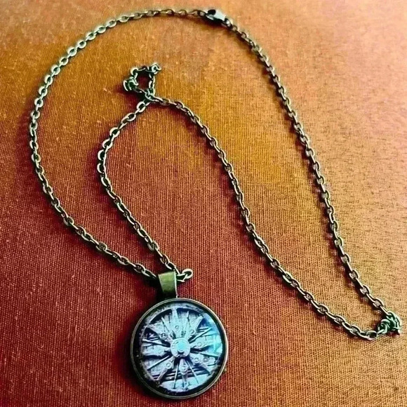 Konark Sun Temple Necklace - Picture 3 of 3